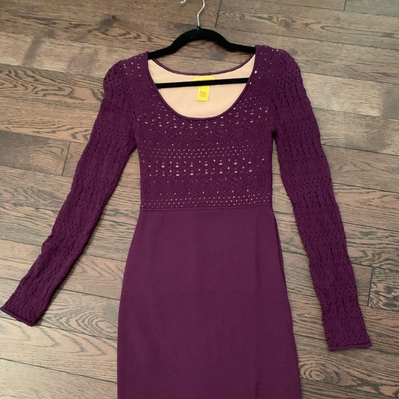 Beautiful bodycon dress - Picture 2 of 3